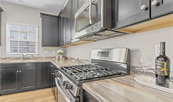 2804 Pointe View Dr, Adams Twp., PA 16046