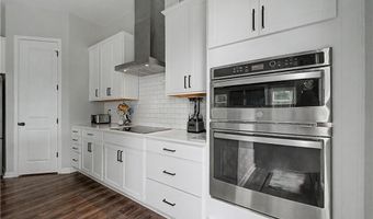 2000 Buice Lake Pkwy, Acworth, GA 30102