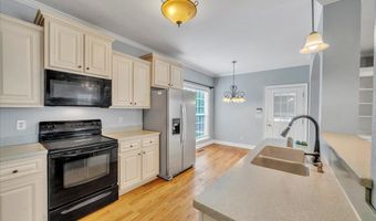351 Whistler Park Ln, Macon, GA 31210