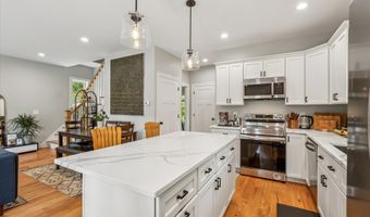 25 Ross Ave, Coventry, CT 06238