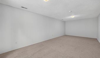 2358 Hidden Meadow Ln, Ballwin, MO 63021