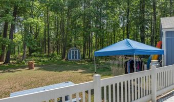 9 Middle Road Ext, Standish, ME 04084