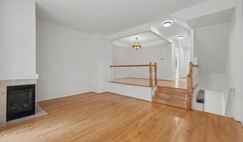 5438 SUMMER LEAF Ln, Alexandria, VA 22312