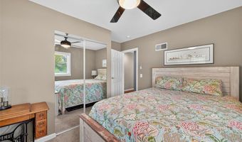 124 Vlasis Dr, Ballwin, MO 63011