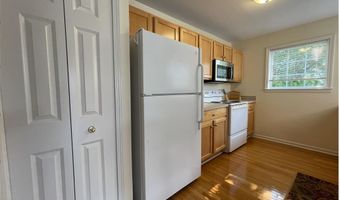 2806 Barclay Way, Ann Arbor, MI 48105
