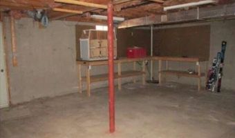 99 Cambridge Rd, Bedford, NH 03110
