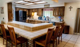 1511 Live Oak Ln, Andrews, TX 79714
