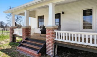 137 E 1400 Rd, Baldwin City, KS 66006