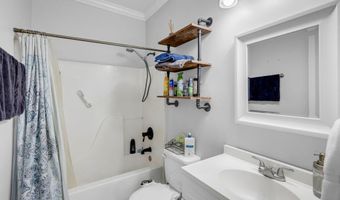 6706 S Rue Mornay S, Biloxi, MS 39532