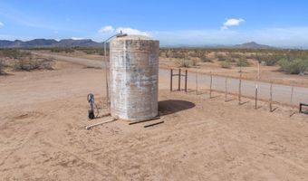 50128 W US HIGHWAY 60, Aguila, AZ 85320