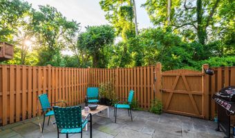 9821 TIFFANY HILL Ct 71, Bethesda, MD 20814