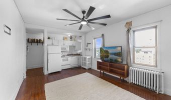 400 Deal Lake Dr 7H & 7G, Asbury Park, NJ 07712