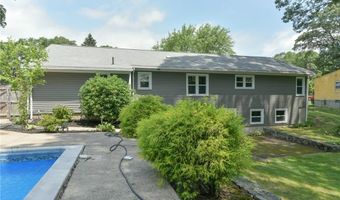 44 Cindy Ln, Warwick, RI 02886
