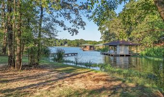 4936 Old Oak Dr, Benton, LA 71006