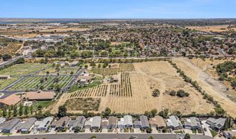 1917 Geneva Ln, Antioch, CA 94509