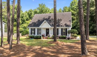 918 Circle Dr, Angier, NC 27501