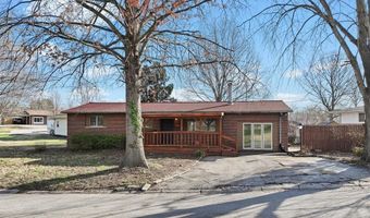 4821 Wick Mor Dr, Alton, IL 62002