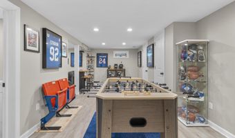 74 Benz St, Ansonia, CT 06401