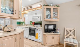 611 S IRONSTONE Dr 611, Apache Junction, AZ 85119