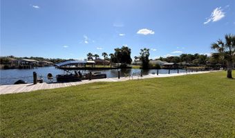 1640 JUNO Trl 205B, Astor, FL 32102