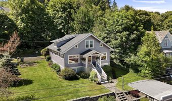 3361 Harrison Ave, Astoria, OR 97103