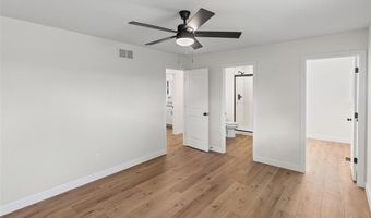 2301 Wedgewood Dr, Alton, IL 62002