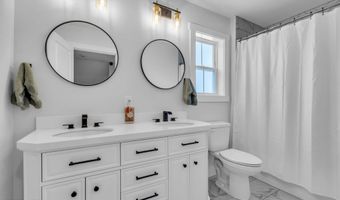 400 Anchor Ave, Beachwood, NJ 08722