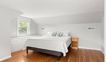 58 Lakeshore Ave, Beverly, MA 01915