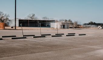 13893 US HIGHWAY 87 S, Adkins, TX 78101