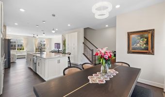23158 HORSESHOE TRAIL Sq, Brambleton, VA 20148