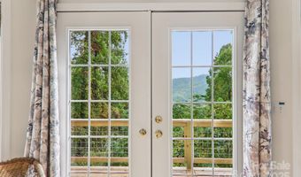 311 Jacks Knob Rd, Barnardsville, NC 28709