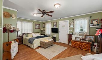 902 F St, Barling, AR 72923