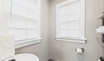 1910 W 10th St, Anderson, IN 46016