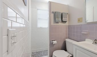 81 Sprague Ave, East Providence, RI 02915