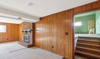 71 Railroad St, Atkins, IA 52206