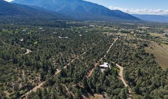 Robertos Lane, Arroyo Seco, NM 87514