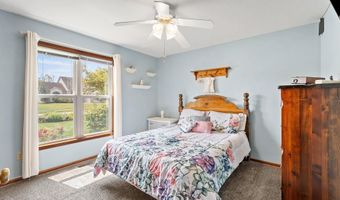 2014 Jonathan St, Kendallville, IN 46755