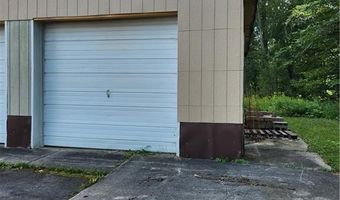 8845 County, Amherst, NY 14051