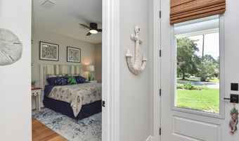 225 Ave D, Apalachicola, FL 32320