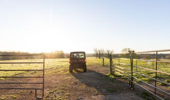 Farm Road 2007, Aurora, MO 65605