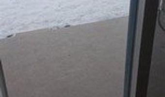 10185 Allen Pointe Dr, Allen Park, MI 48101