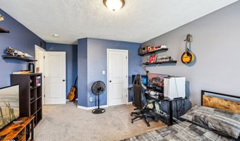 4204 Omaha Dr, Bargersville, IN 46106