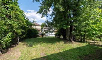 308 Wykes St, Aliquippa, PA 15001