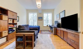 2 School St 403, Lincoln, RI 02802