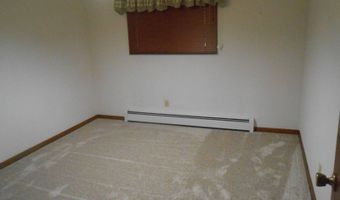 303 S 2nd Ln, Abbotsford, WI 54405