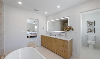 616 FERN St, Anna Maria, FL 34216
