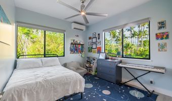 557 Kupulau Dr, Kihei, HI 96753