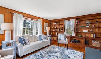21 Old Chimney Rd, Barrington, RI 02806