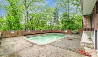 173 Kennedy Dr 173, Bridgeport, CT 06606