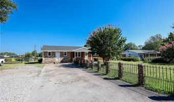 215 Scenic Cir, Boiling Springs, SC 29316